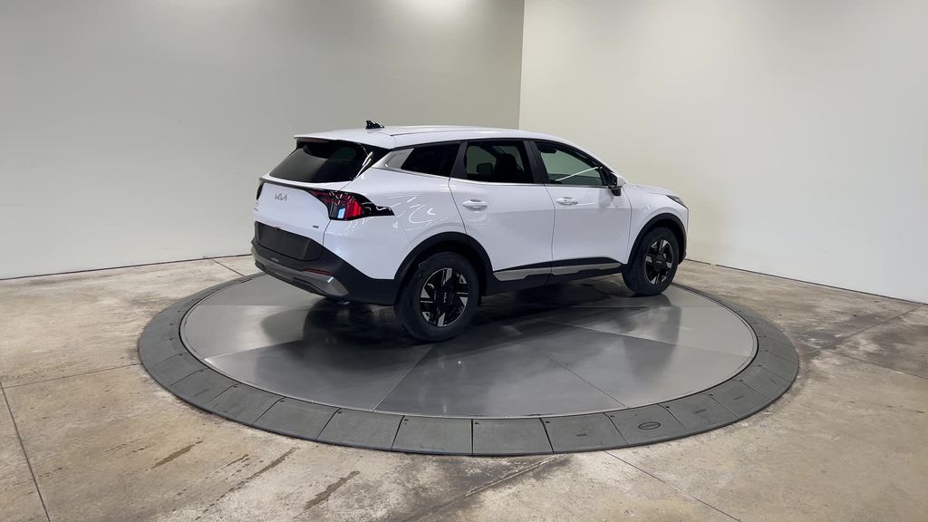 2026 Kia Sportage LX photo 4