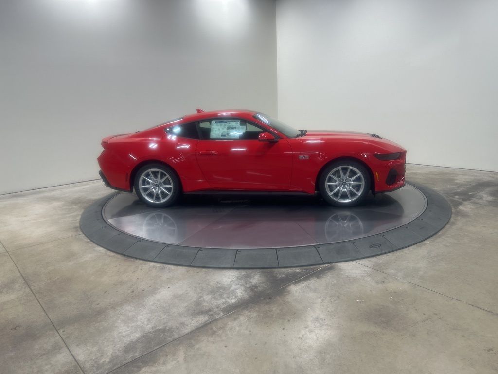2025 Ford Mustang GT Premium photo 4
