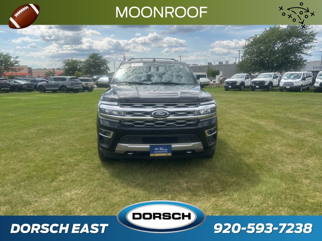 2022 Ford Expedition MAX Platinum photo 2