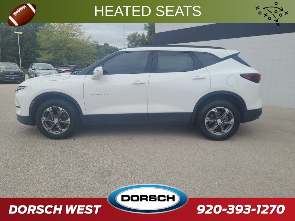 2024 Chevrolet Blazer 3LT photo 2