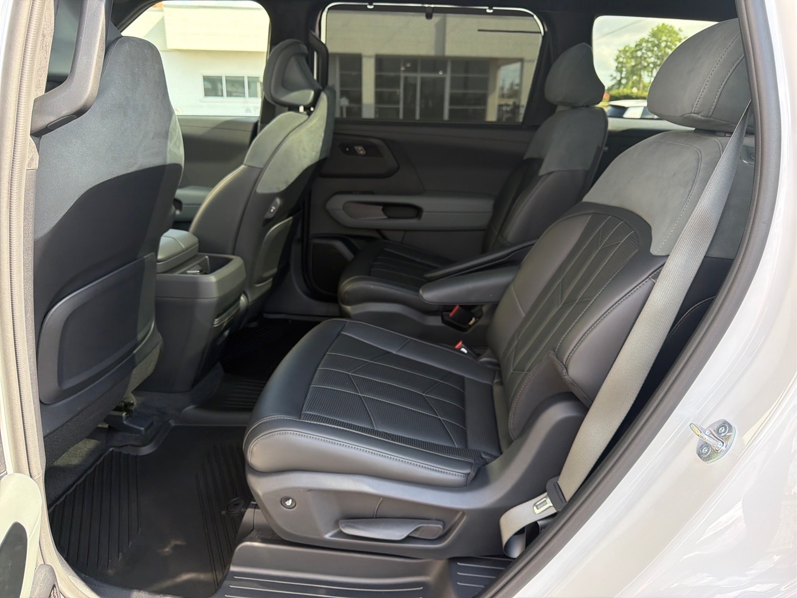 2027 Kia Telluride X-Pro SX Prestige - Photo 13