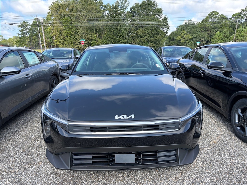New 2026 Kia K4 LXS Sedan