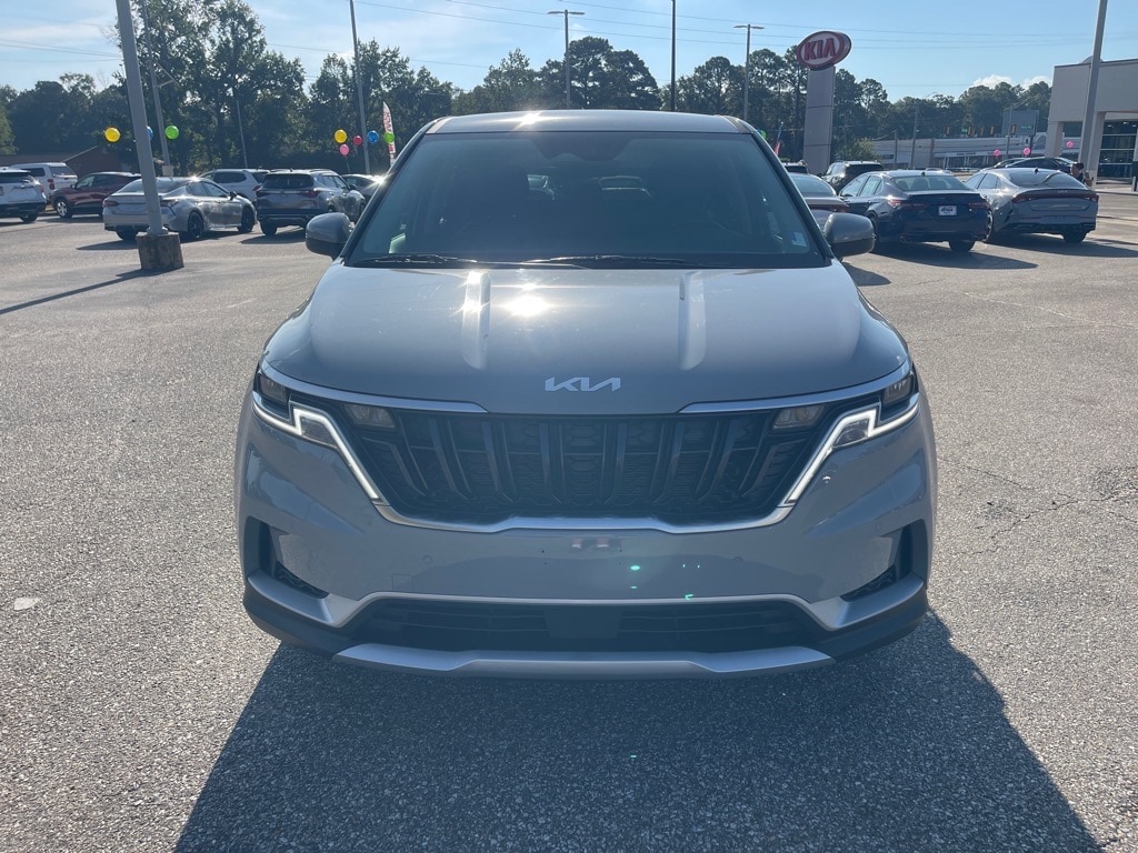 Used 2024 Kia Carnival EX MPV