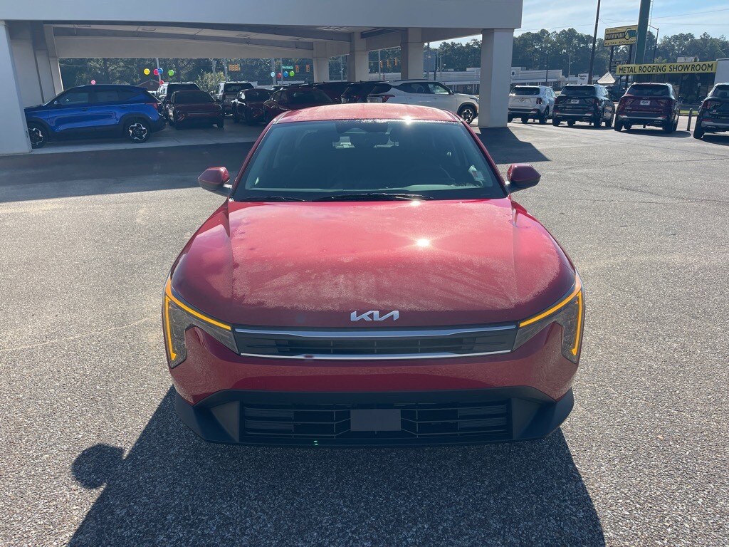 2025 Kia K4 LXS photo 2