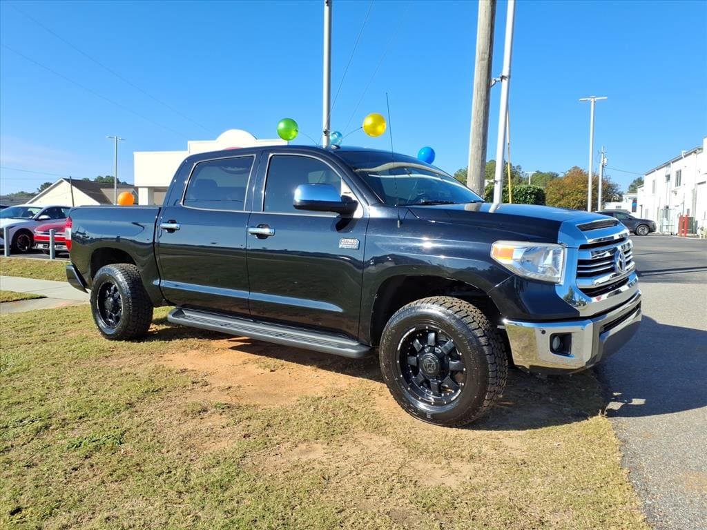Used 2017 Toyota Tundra Truck CrewMax