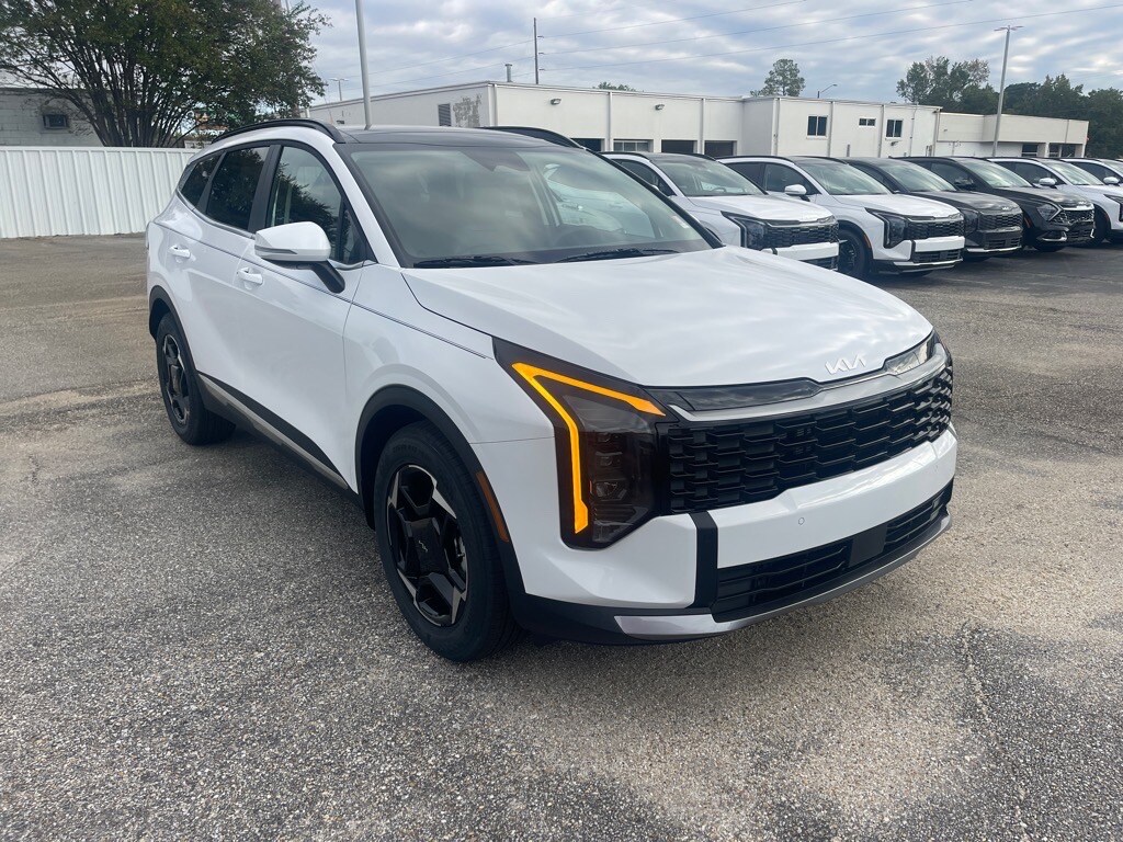 2026 Kia Sportage EX photo 3