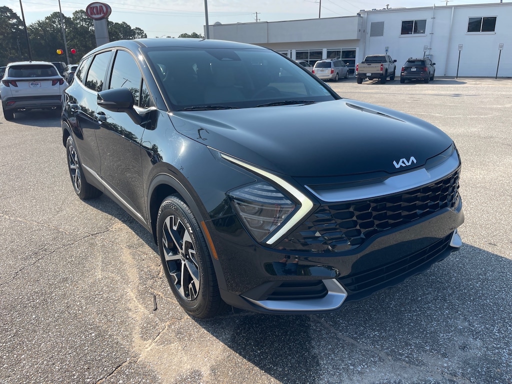 Used 2025 Kia Sportage EX SUV