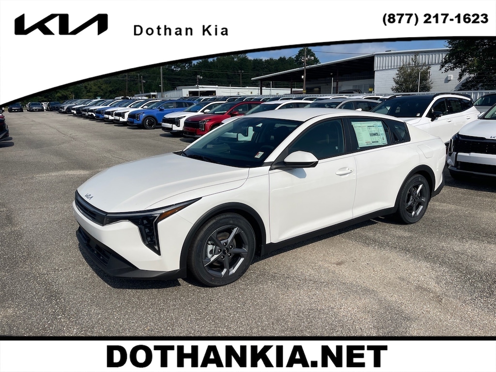 New 2026 Kia K4 LXS Sedan