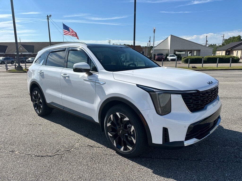 2026 Kia Sorento EX photo 3