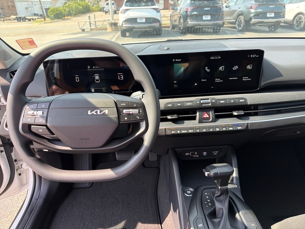 New 2026 Kia K4 LXS Sedan