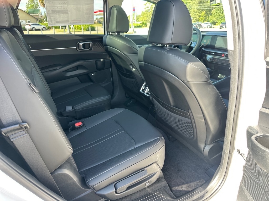2026 Kia Sorento EX - Photo 19