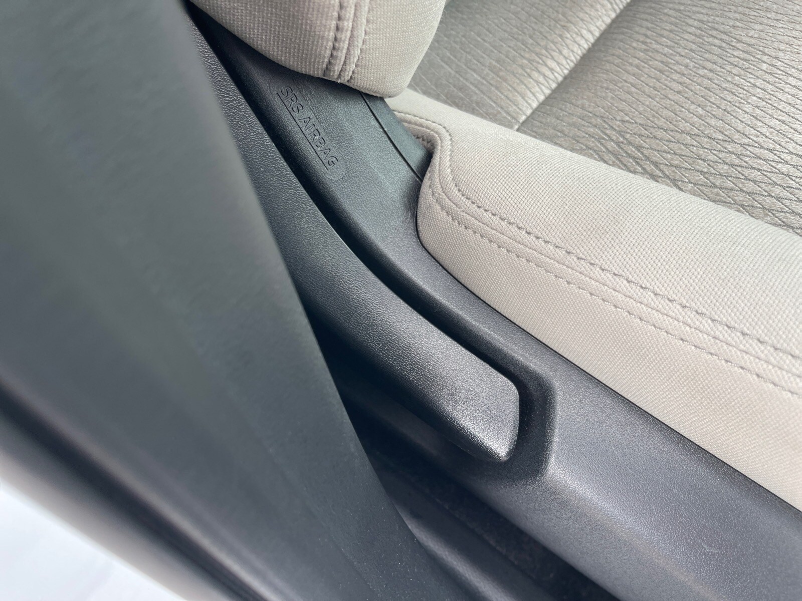2025 Nissan Rogue SV - Photo 17