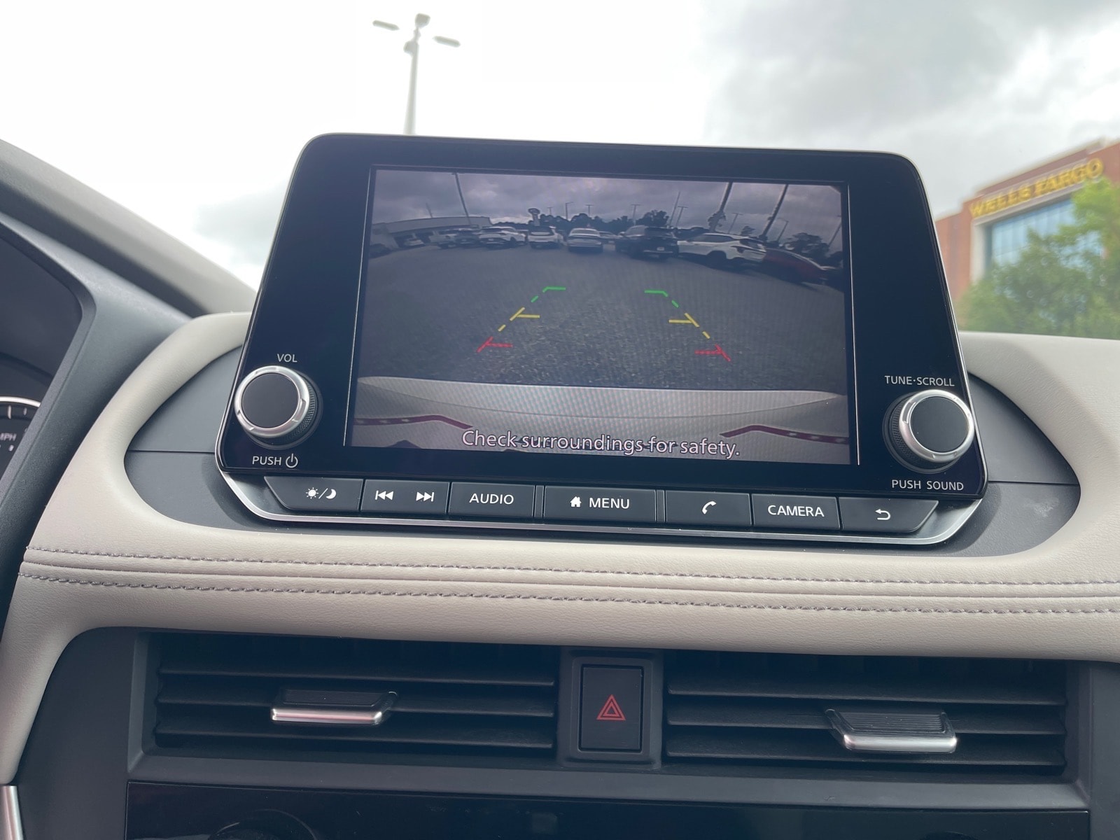 2025 Nissan Rogue SV - Photo 6