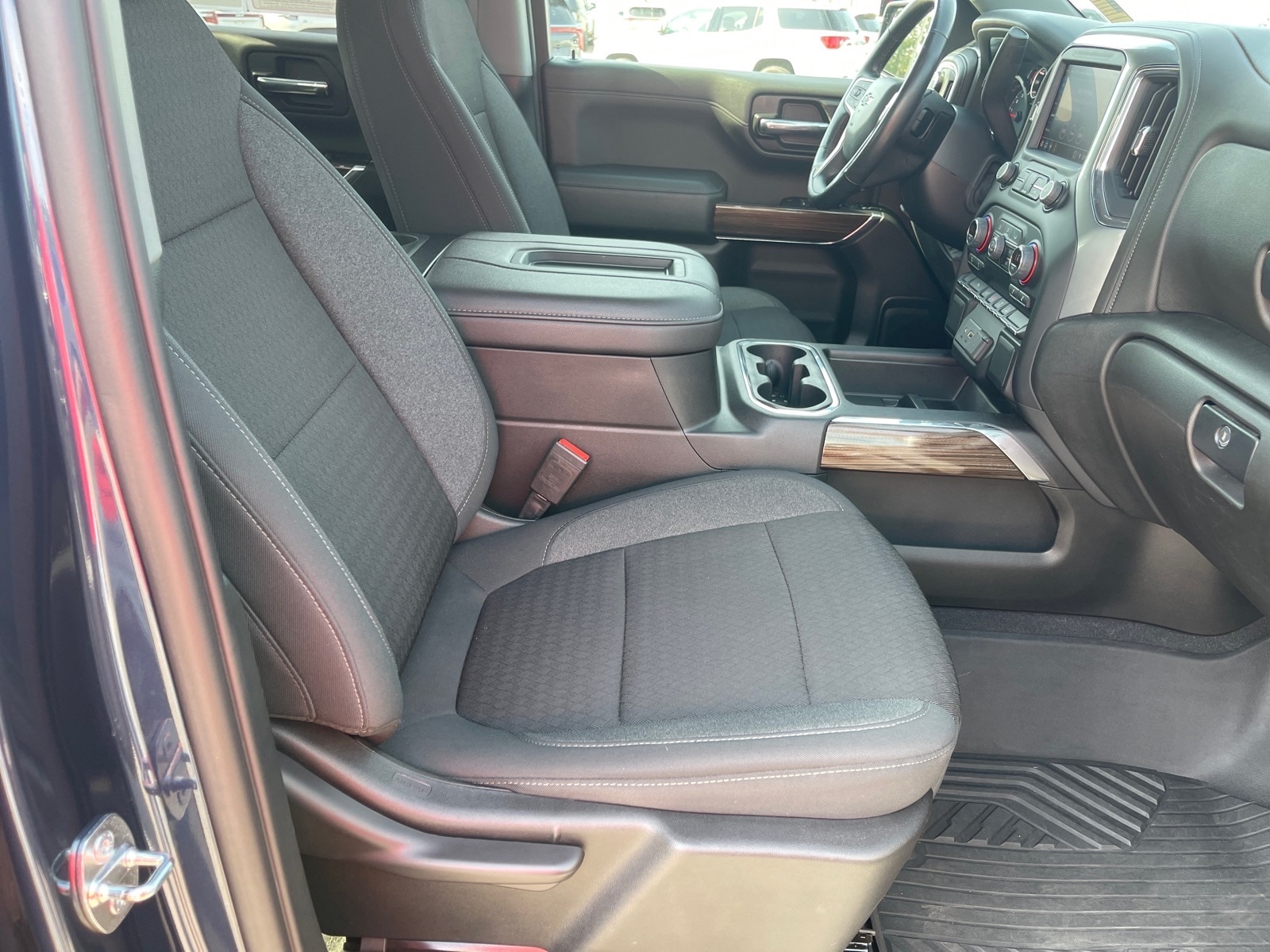 2022 Chevrolet Silverado 1500 Limited RST - Photo 18