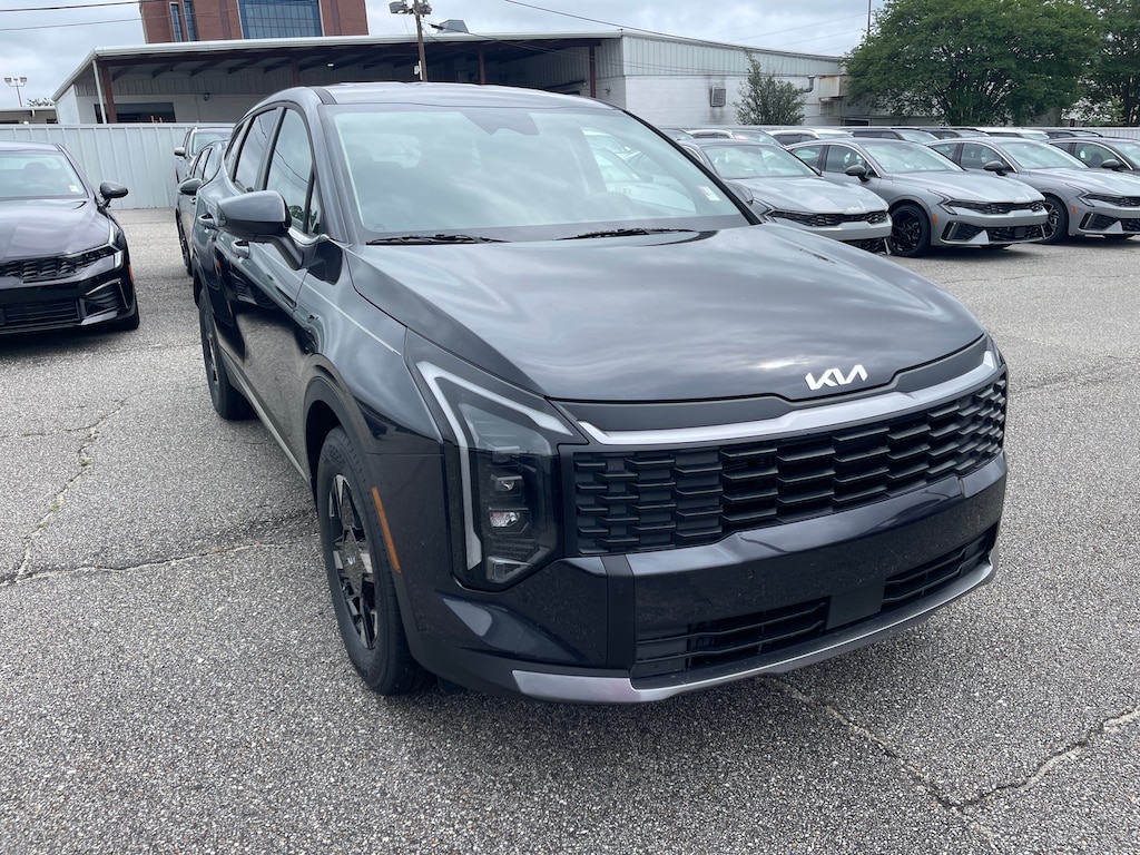 New 2026 Kia Sportage LX SUV