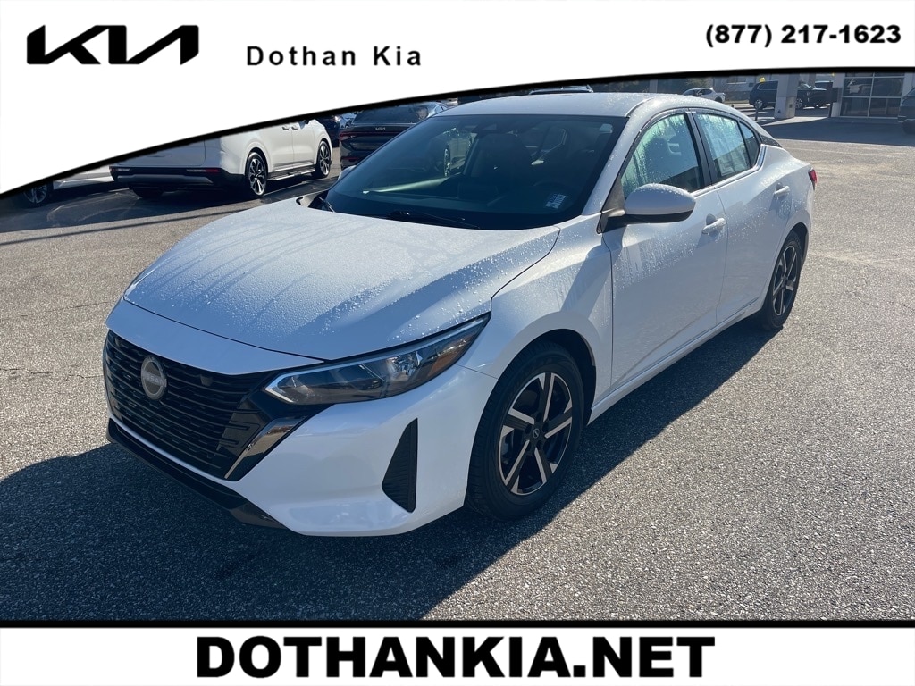 2024 Nissan Sentra SV's photo