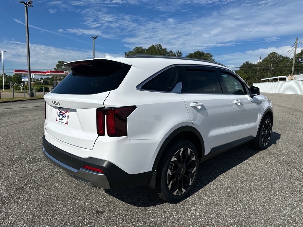 2026 Kia Sorento EX - Photo 18