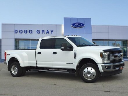 2018 Ford F-450 XLT Crew Cab Long Bed Truck