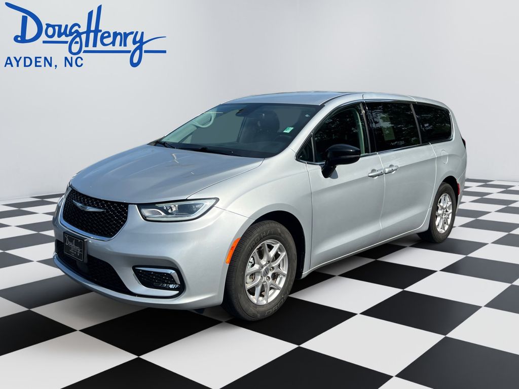 2024 Chrysler Pacifica