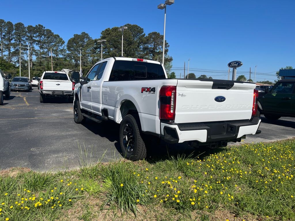 New 2025 Ford F-350SD XL Truck