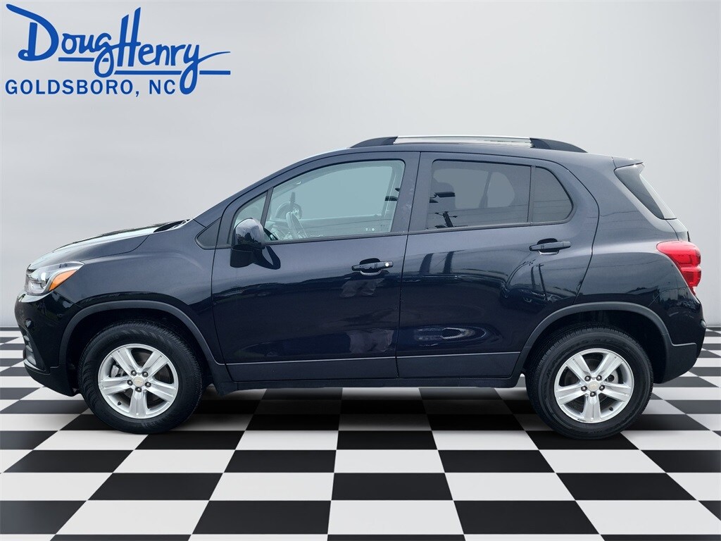 Used 2021 Chevrolet Trax LT with VIN KL7CJPSM8MB365407 for sale in Ayden, NC