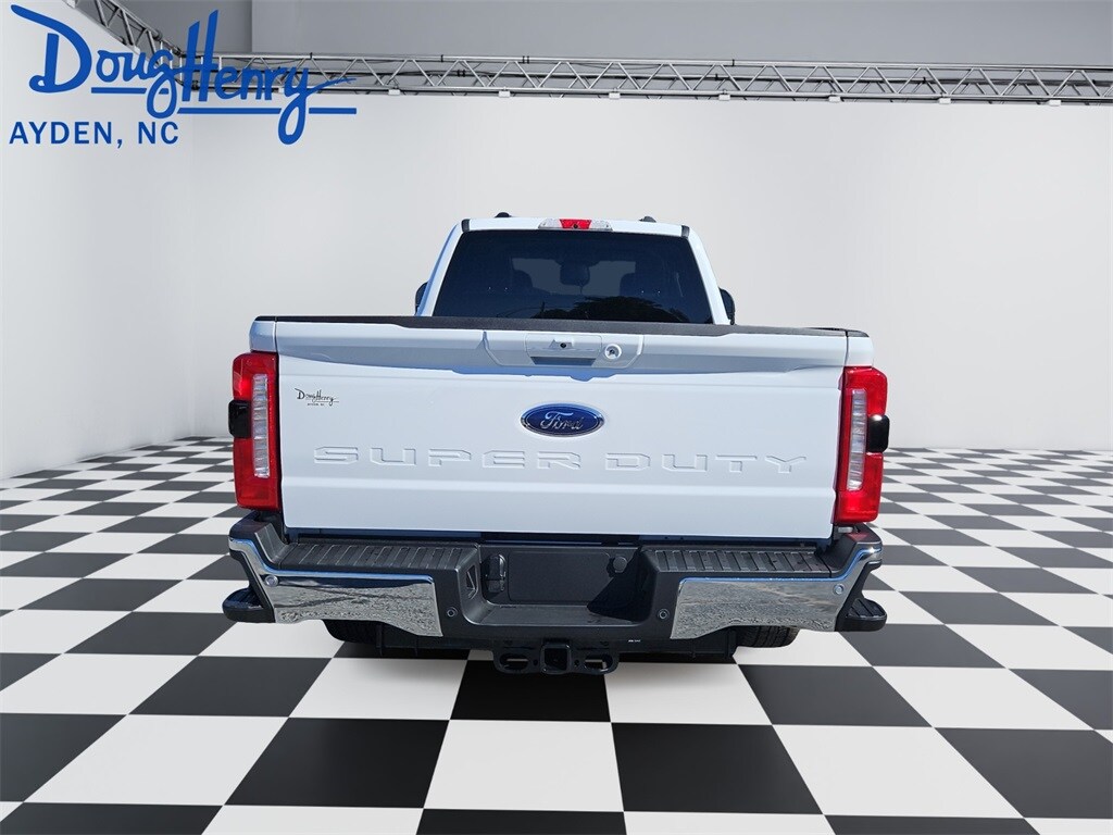 2026 Ford F-250 Lariat photo 4