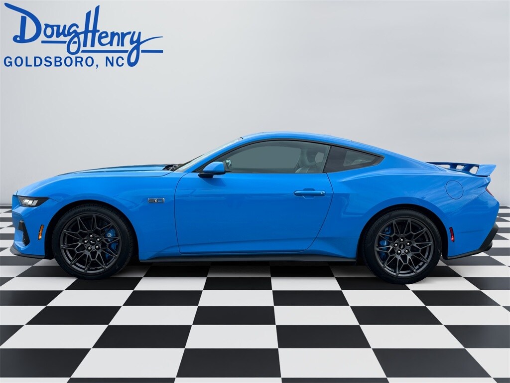 2024 Ford Mustang GT Premium photo 2