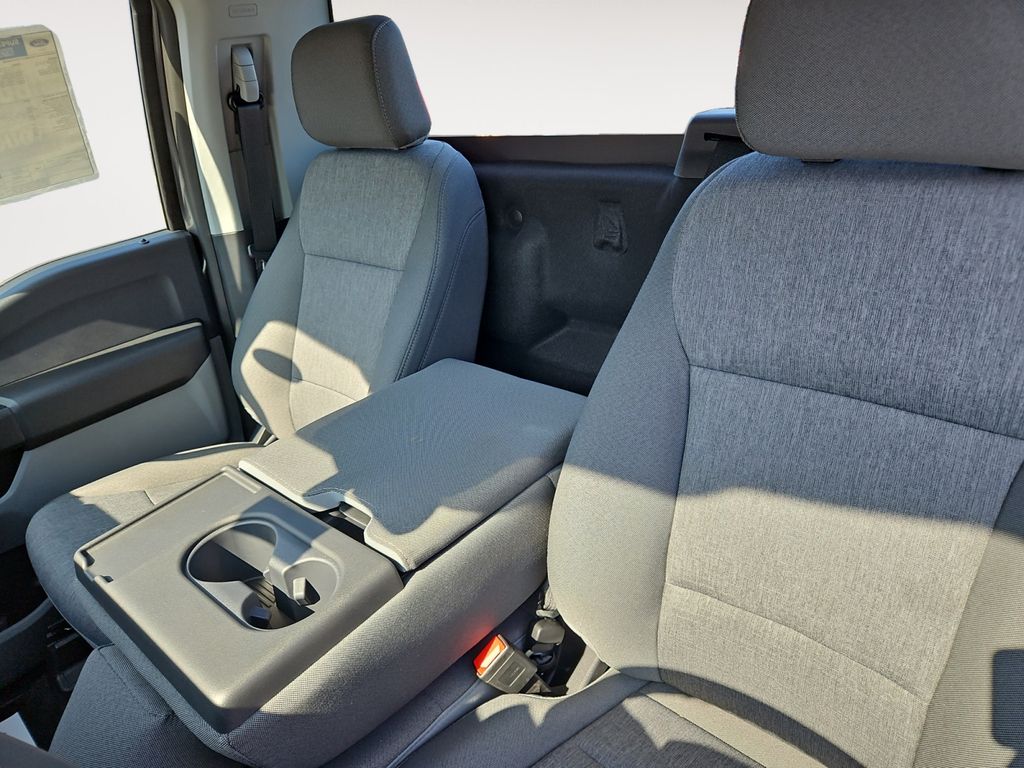 2025 Ford F-350 Super Duty XL - Photo 13