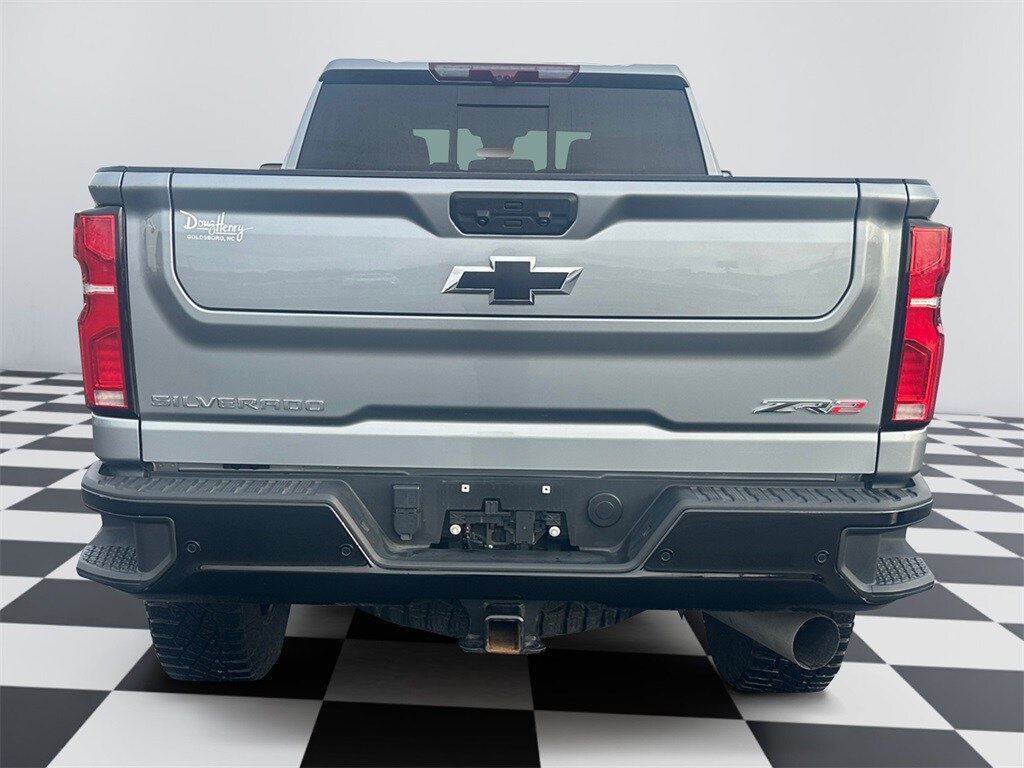2024 Chevrolet Silverado 2500HD ZR2 photo 4