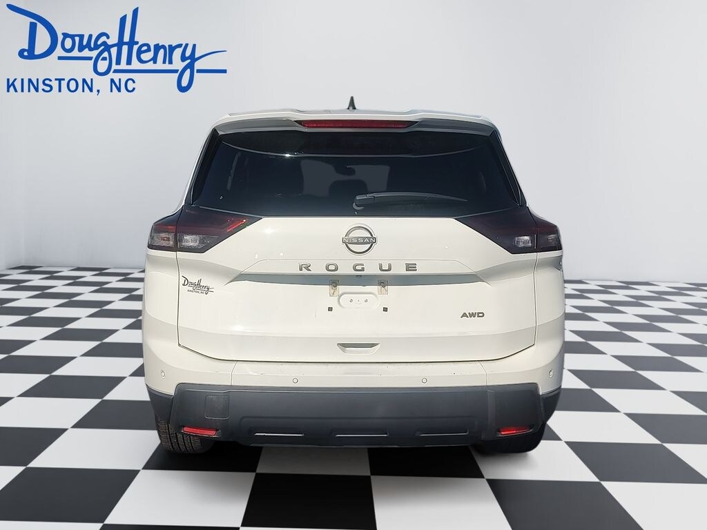 Used 2024 Nissan Rogue S SUV