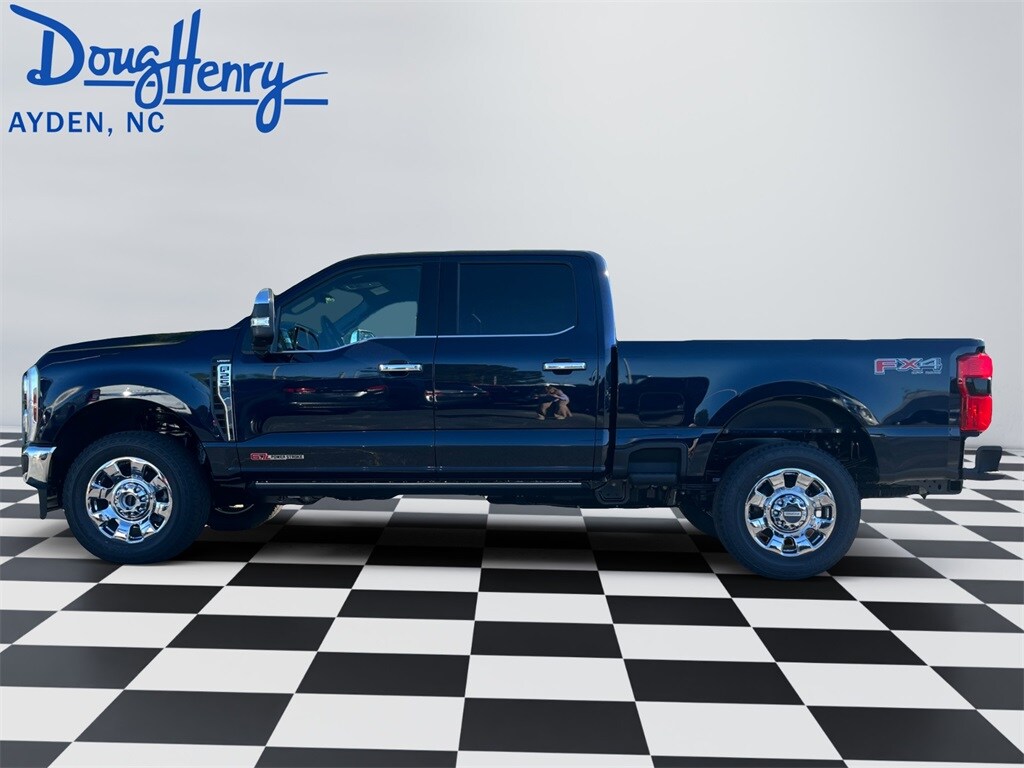 2025 Ford F-250 Lariat photo 2