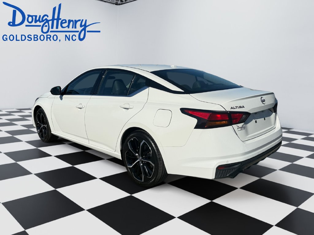 Used 2025 Nissan Altima 2.5 SR Sedan