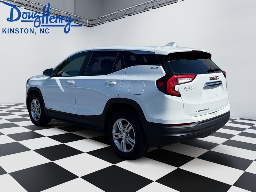 Used 2024 GMC Terrain SLE SUV