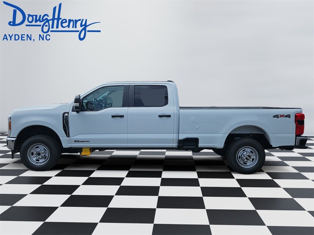 2026 Ford F-250 XL photo 2