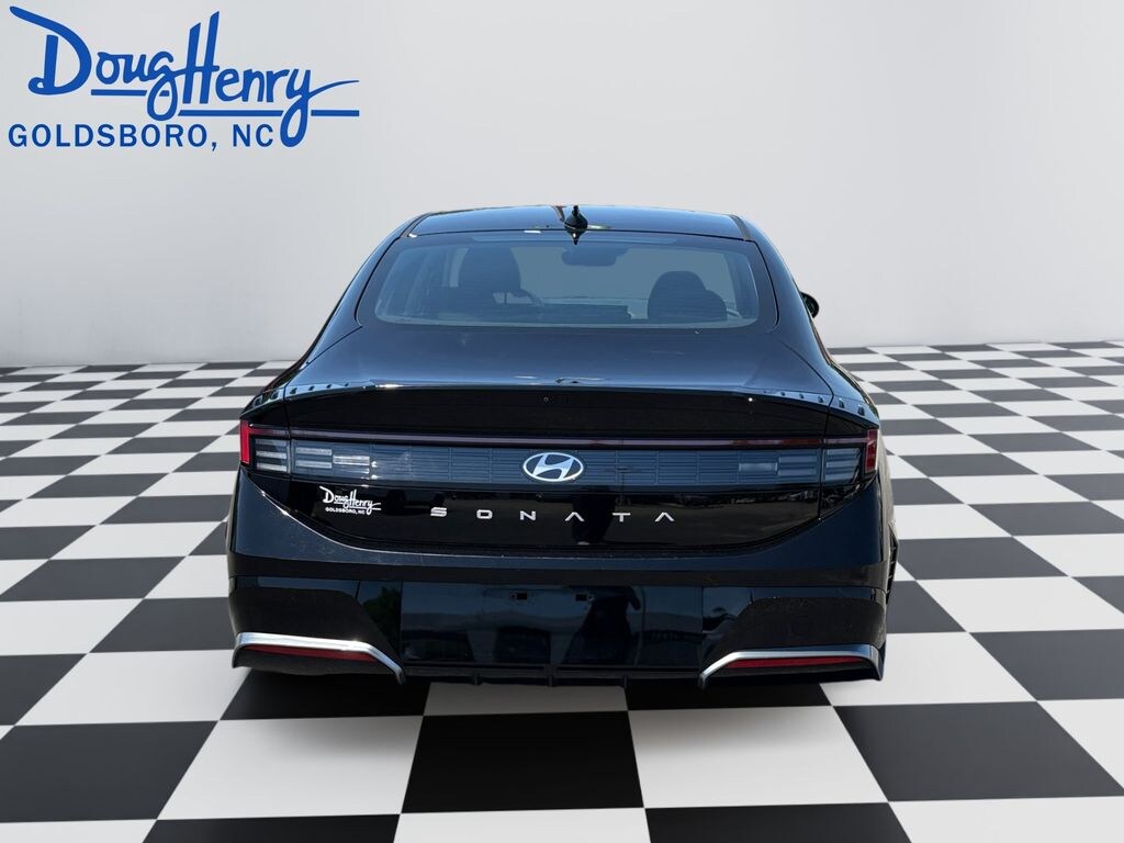Used 2024 Hyundai Sonata SEL Sedan