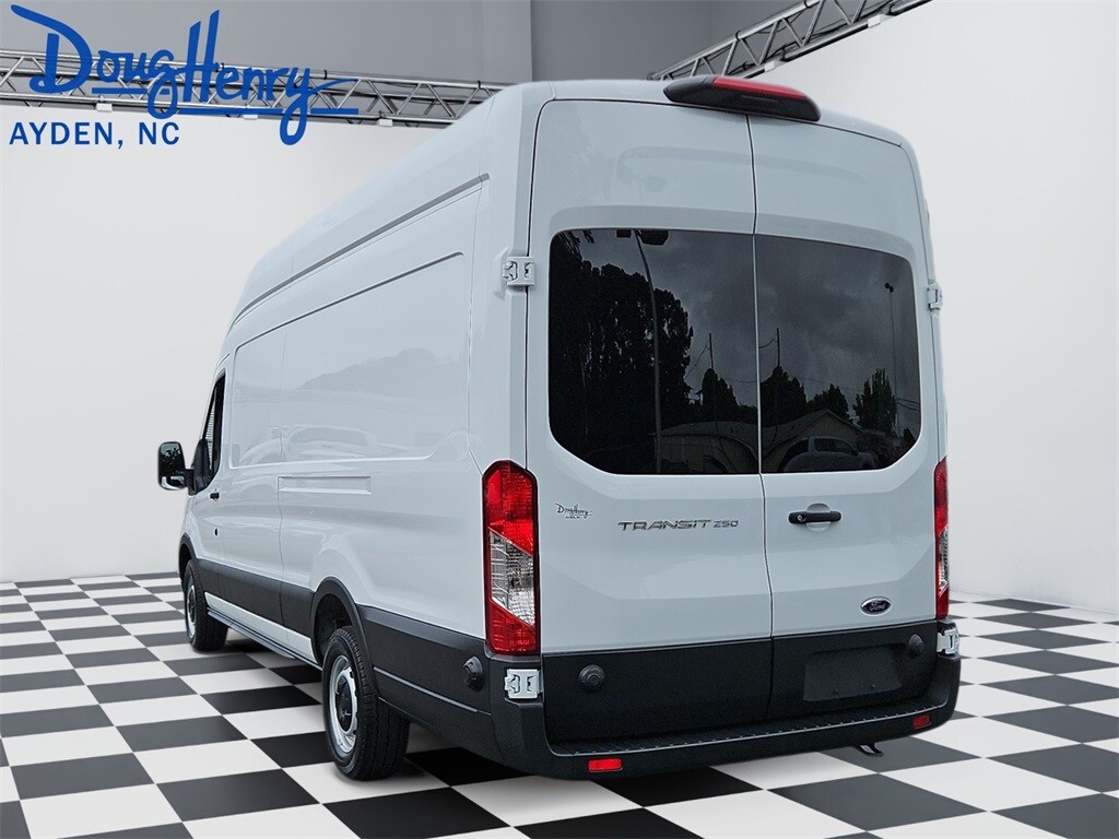 2025 Ford Transit Cargo Van photo 3