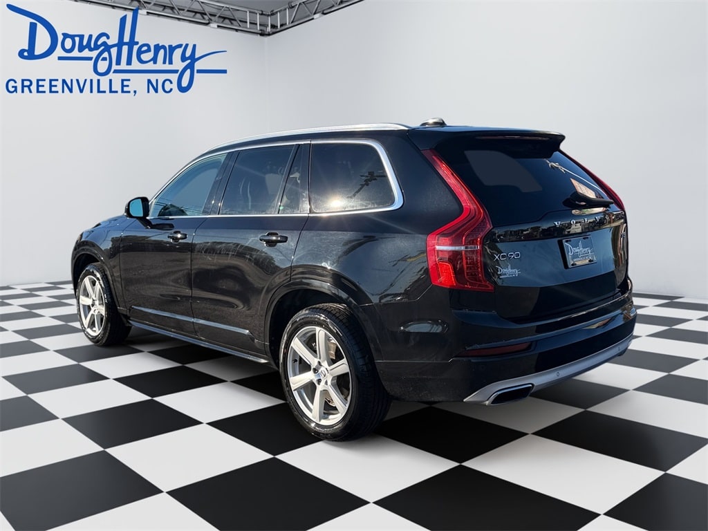 Used 2021 Volvo XC90 T5 Momentum SUV