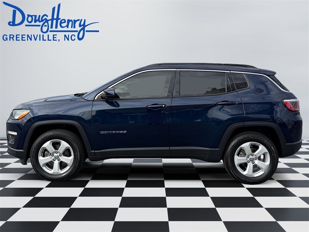2019 Jeep Compass Latitude photo 2