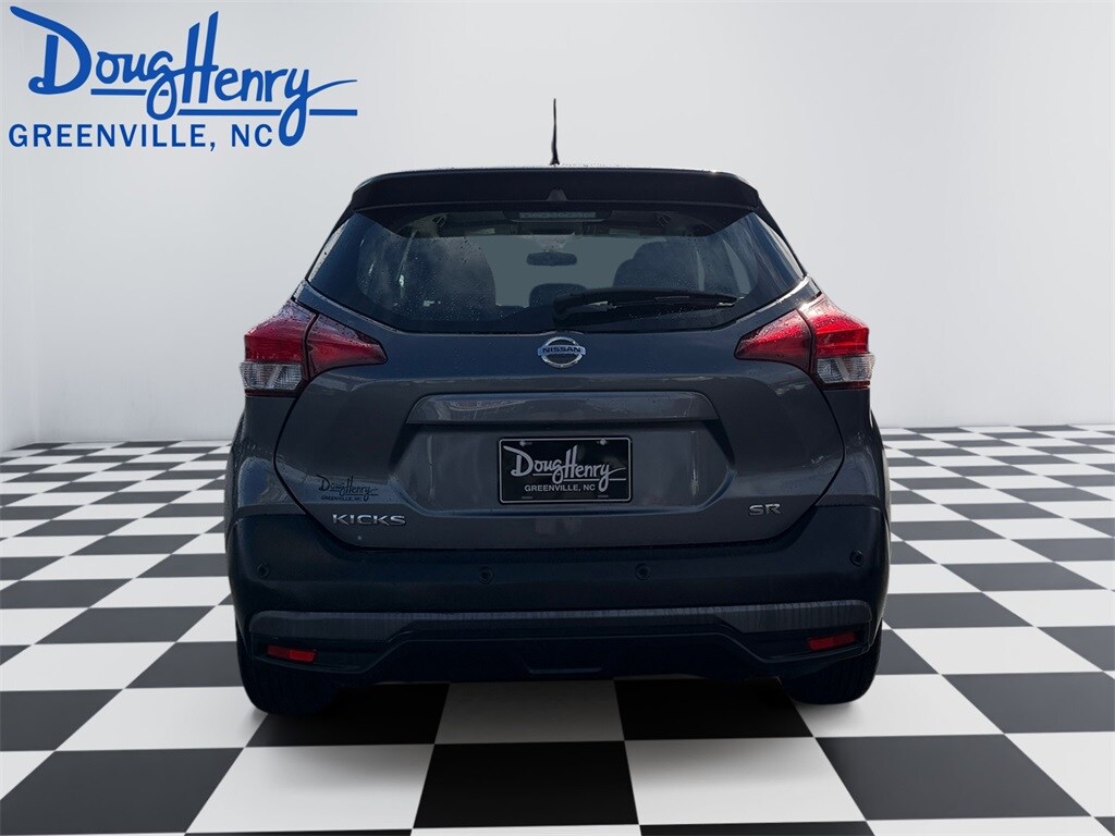 2020 Nissan Kicks SR photo 4