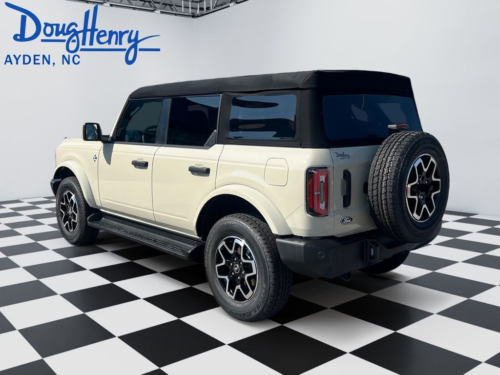 New 2026 Ford Bronco Outer Banks SUV