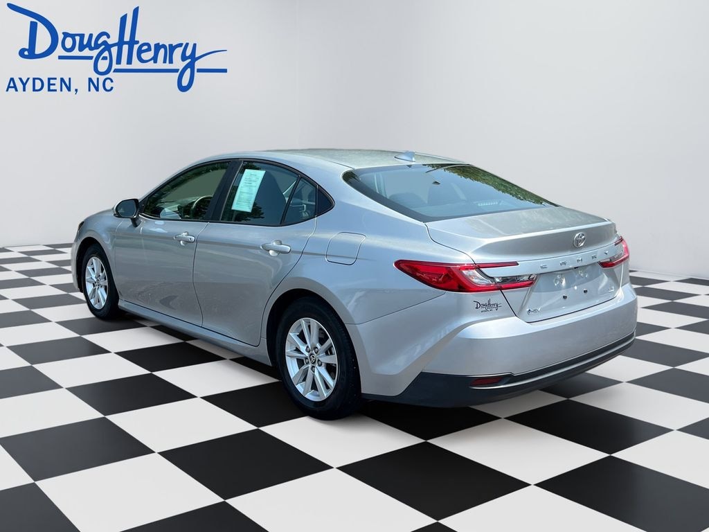 Used 2025 Toyota Camry SE Sedan