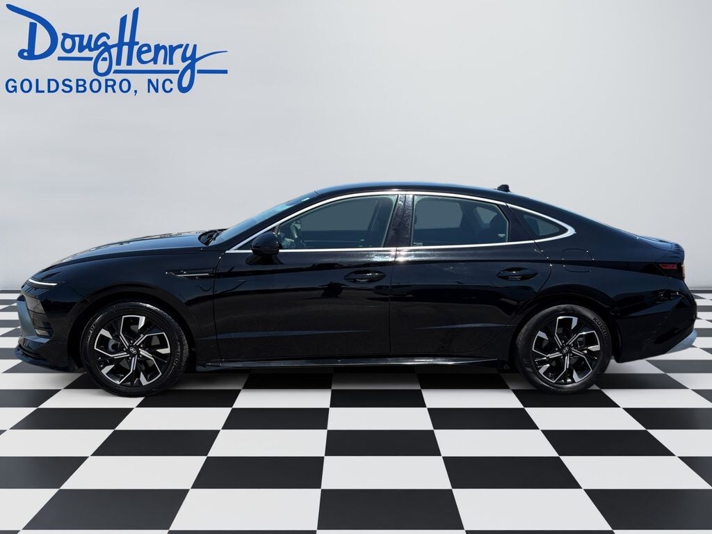 Used 2024 Hyundai Sonata SEL Sedan