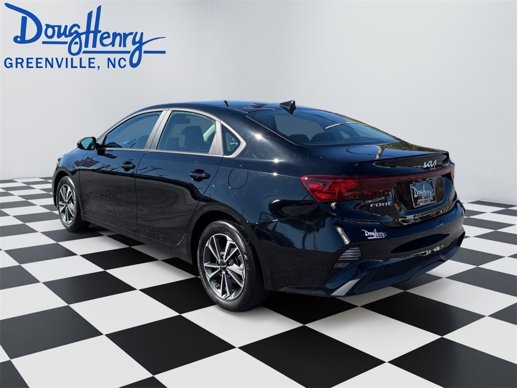 Used 2024 Kia Forte LXS Sedan