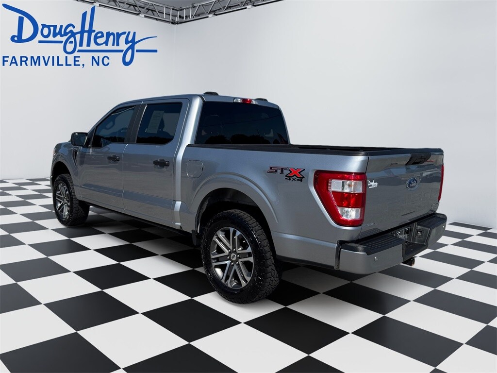 2022 Ford F-150 XL photo 3