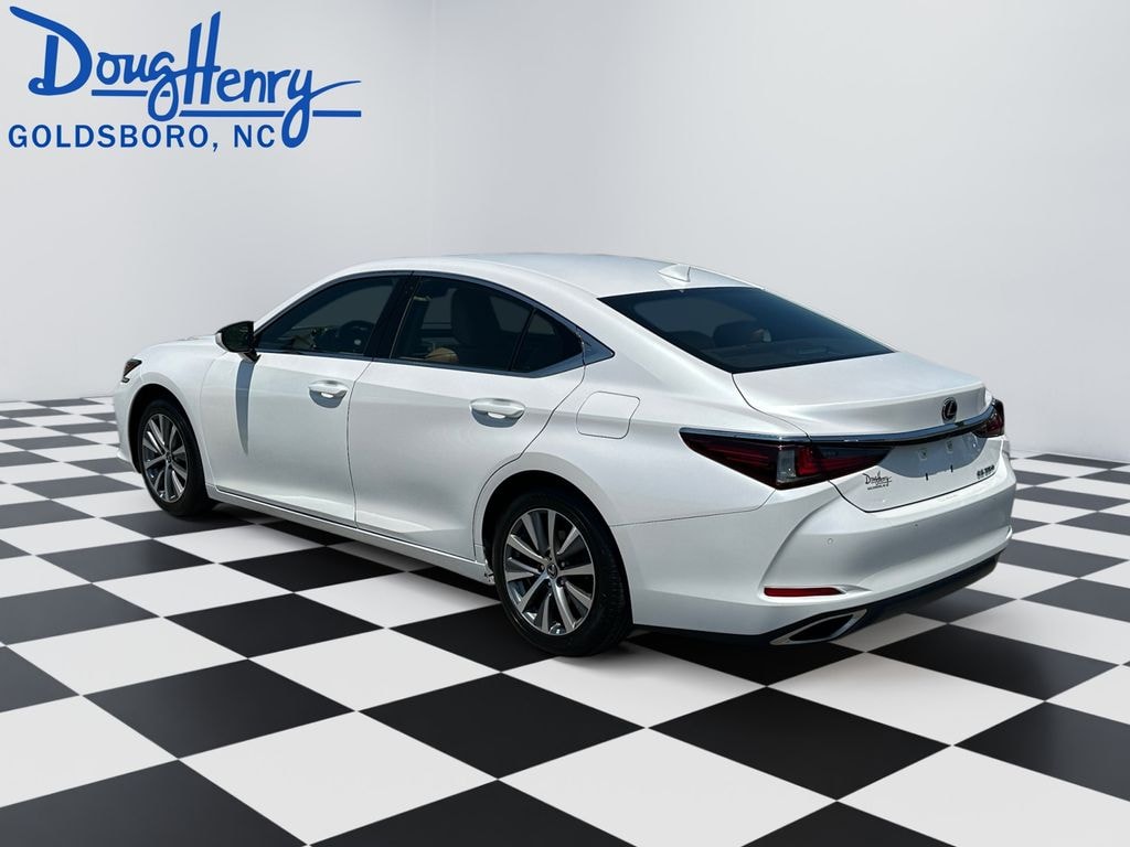 Used 2021 Lexus ES 350 Sedan