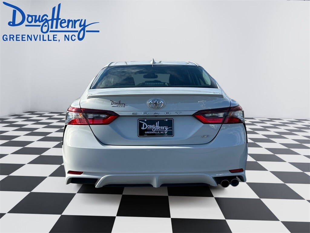 2023 Toyota Camry SE photo 4