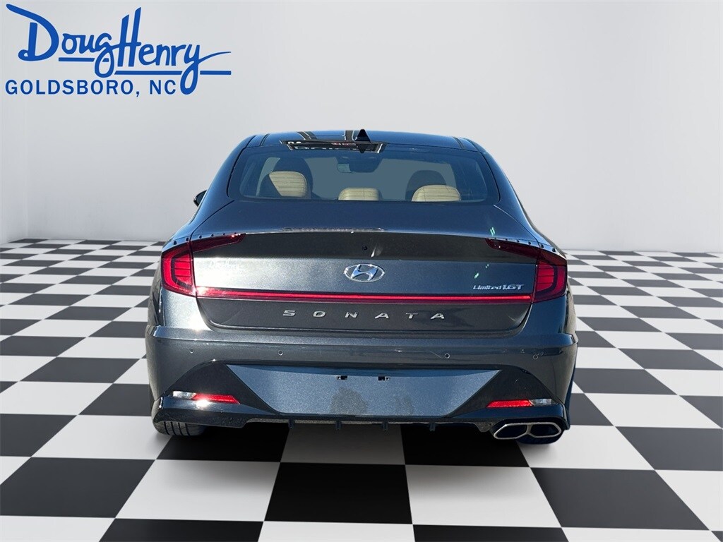 Used 2022 Hyundai Sonata Limited Sedan