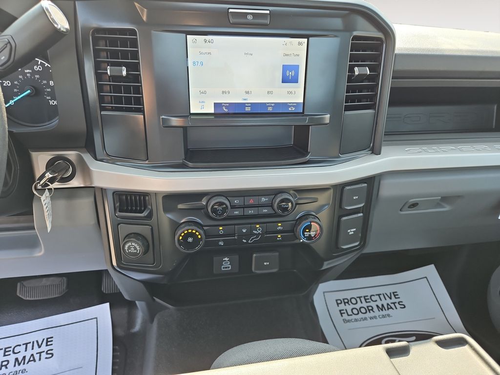 2025 Ford F-350 Super Duty XL - Photo 11