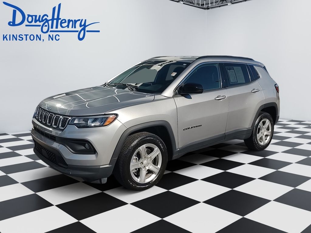 Used 2024 Jeep Compass Latitude SUV