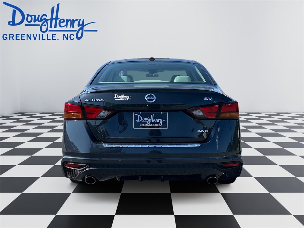 Used 2021 Nissan Altima 2.5 SV Sedan